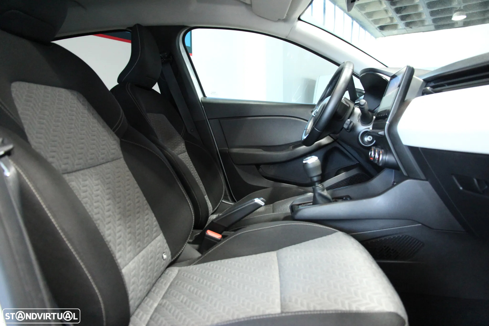 Renault Clio 1.0 TCe Limited - 6