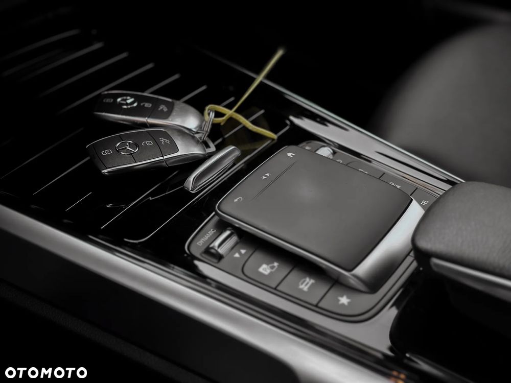 Mercedes-Benz GLB 200 d 8G-DCT Style - 24