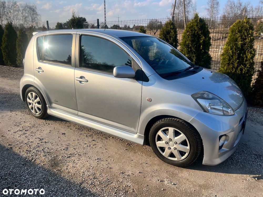 Daihatsu Sirion 1.3 - 4