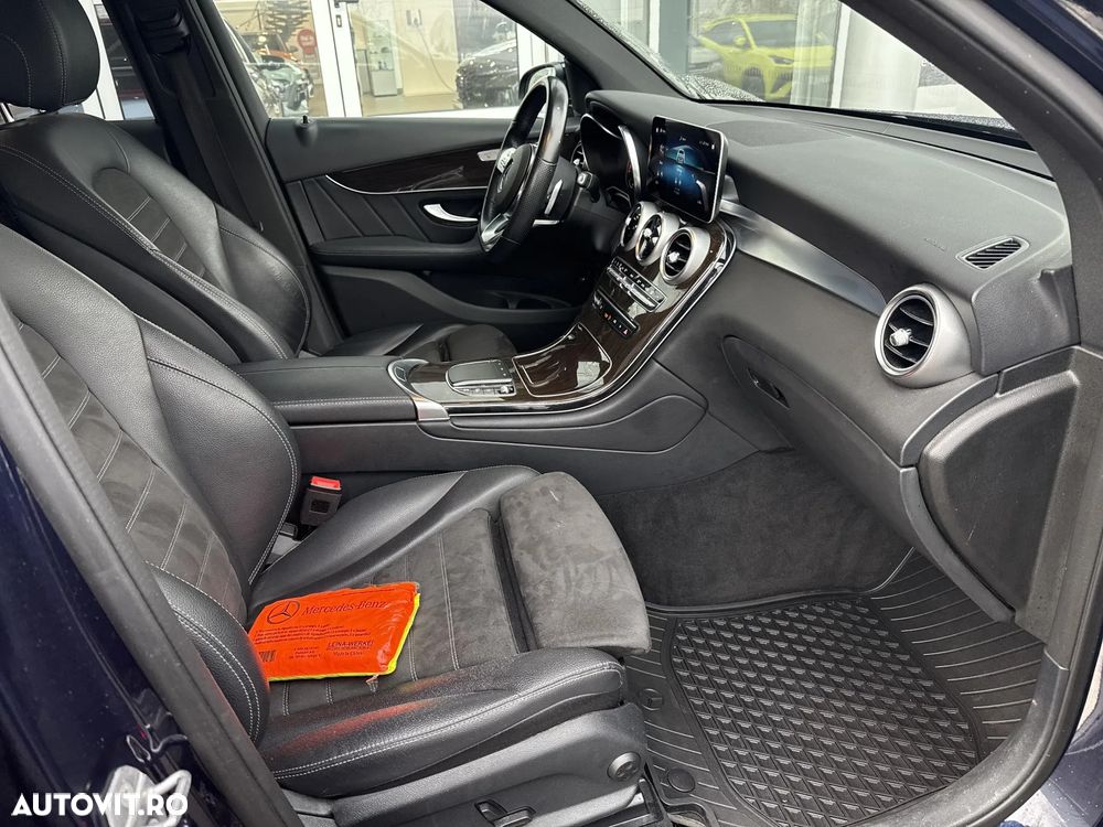 Mercedes-Benz GLC - 24