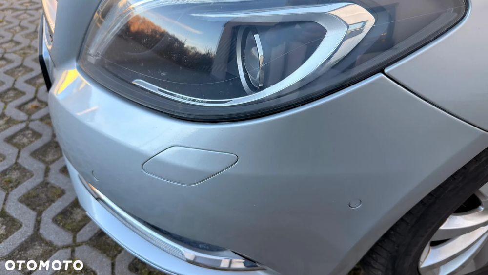 Mercedes-Benz Klasa B 180 - 12