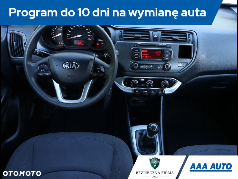 Kia Rio - 8