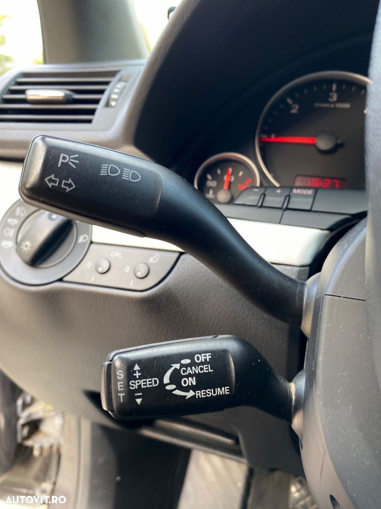 Audi A4 Avant 2.0 TDI DPF S line Sportpaket (plus) - 11