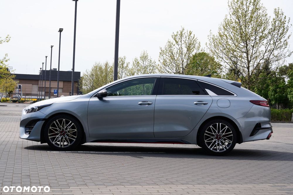 Kia ProCeed - 7