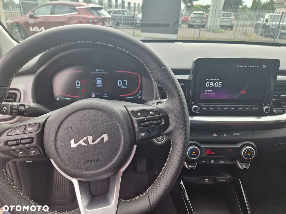 Kia Stonic 1.2 L - 17