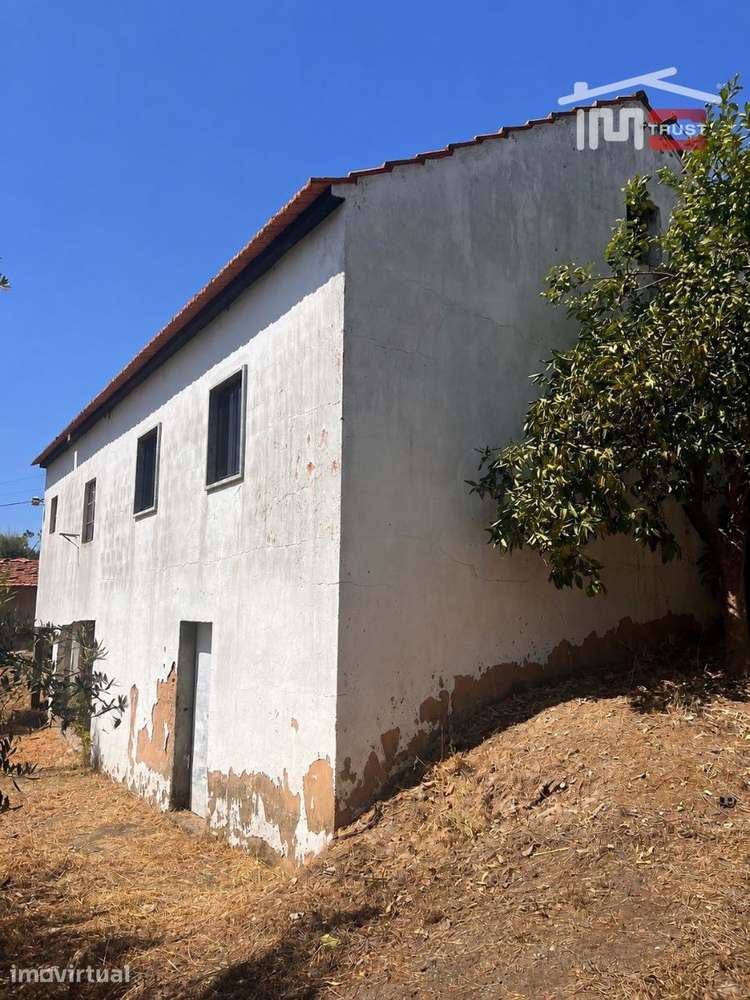 Moradia T4 com 600 m² de Terreno | Grande Potencial | Ferreira do Z... - Grande imagem: 3/9