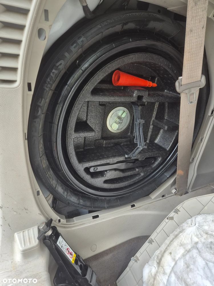 Chrysler Pacifica - 8