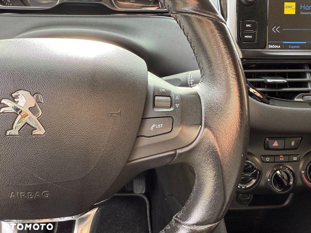 Peugeot 208 1.2 PureTech GPF Allure S&S - 28