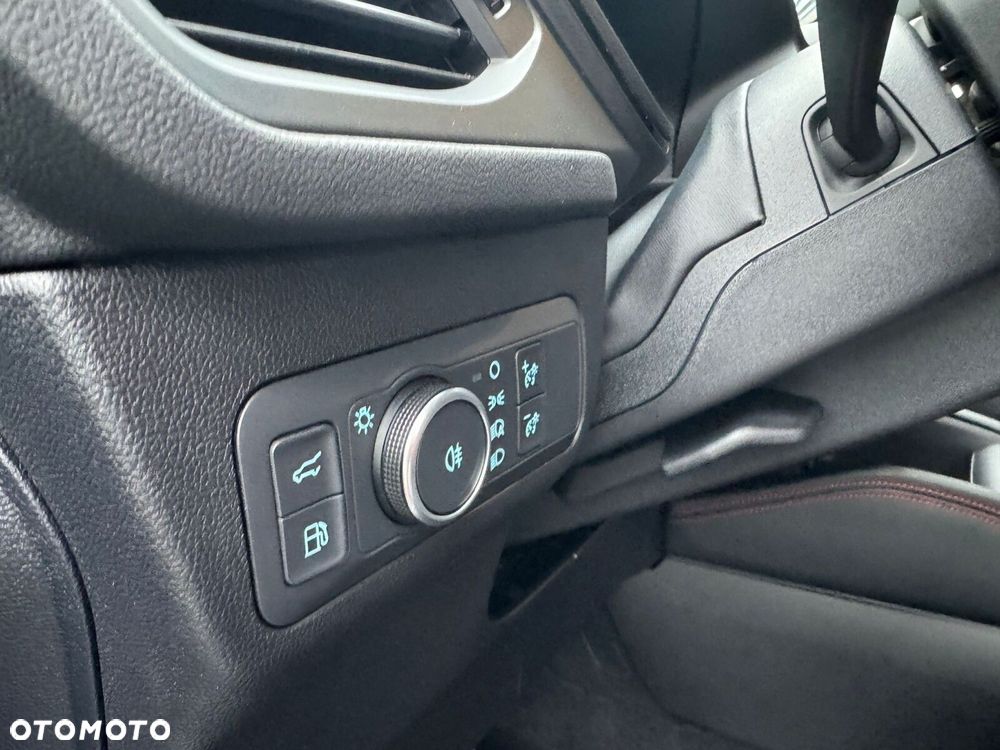 Ford Kuga - 22