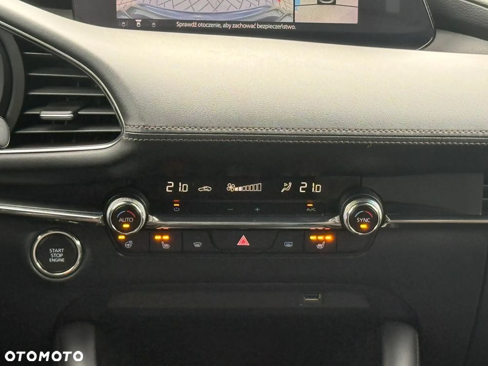 Mazda 3 2.0 mHEV Hikari - 19