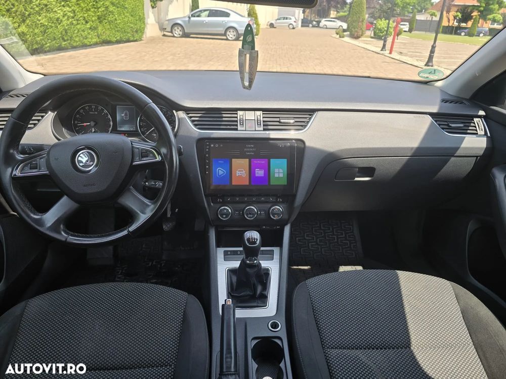 Skoda Octavia - 8