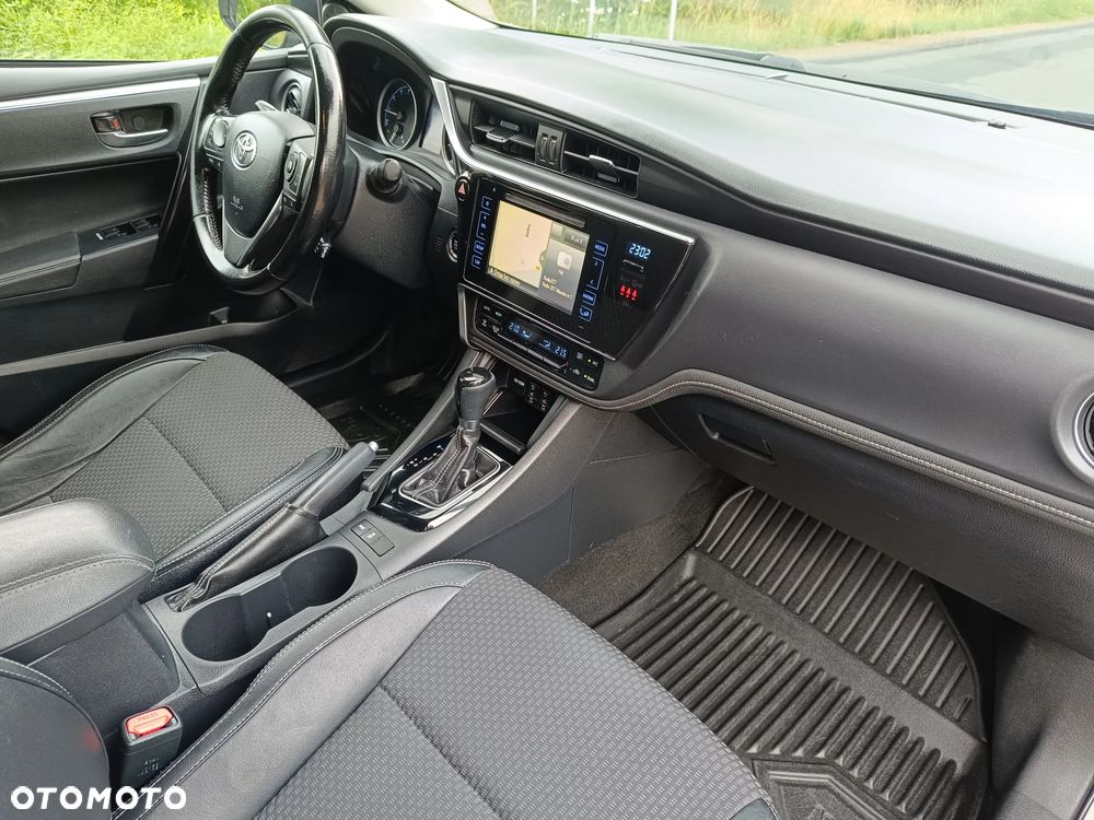 Toyota Corolla 1.6 Prestige MS - 27