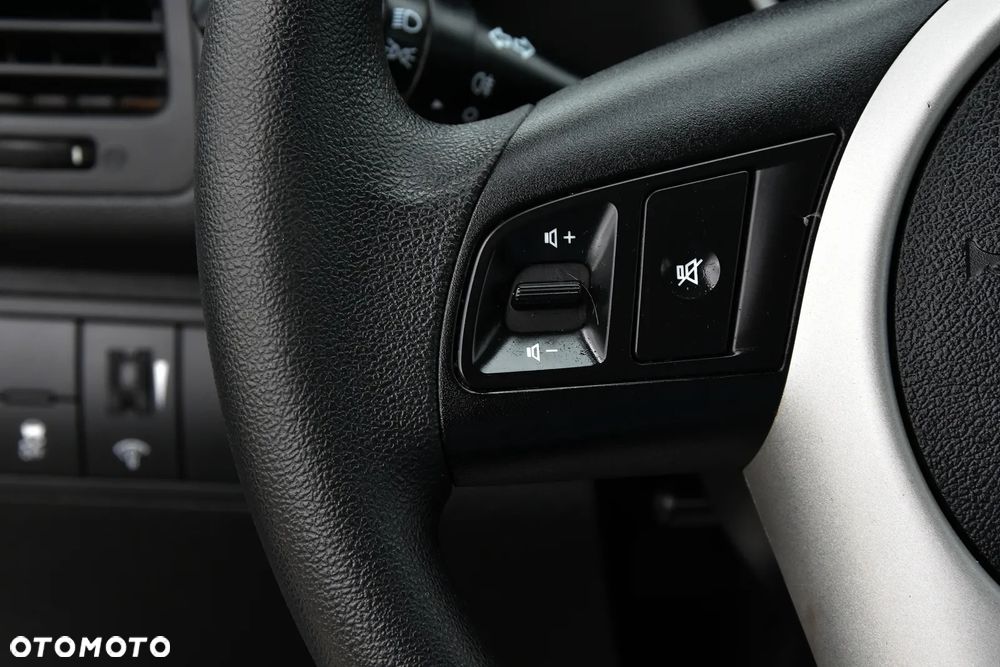 Kia Venga 1.6 M - 17