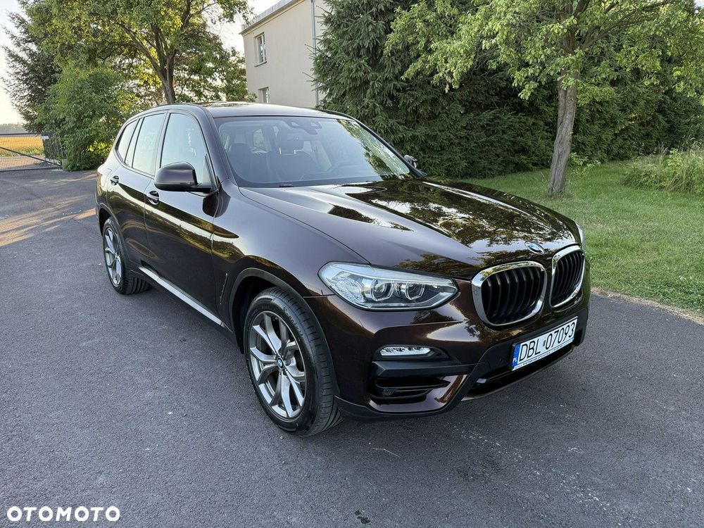 BMW X3 xDrive20i Advantage - 2