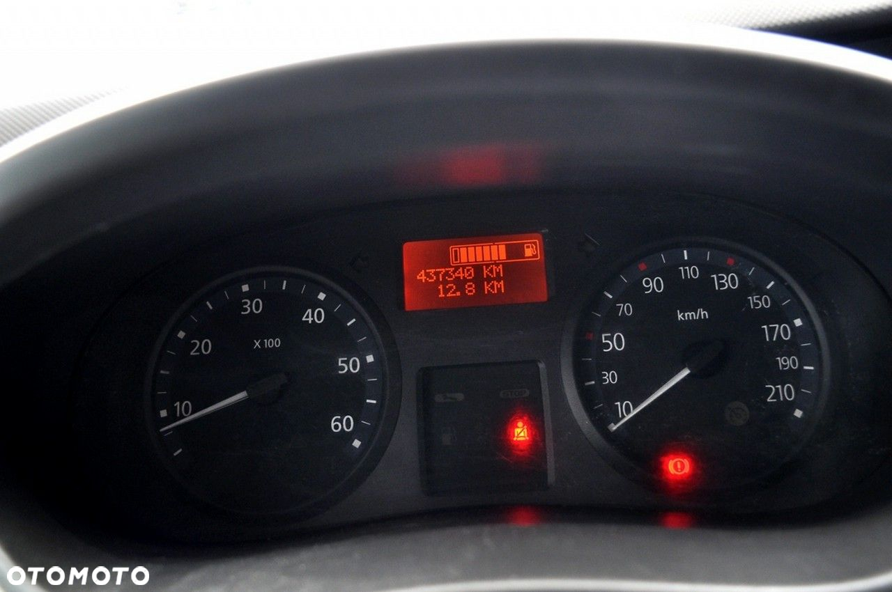 Renault Trafic - 17