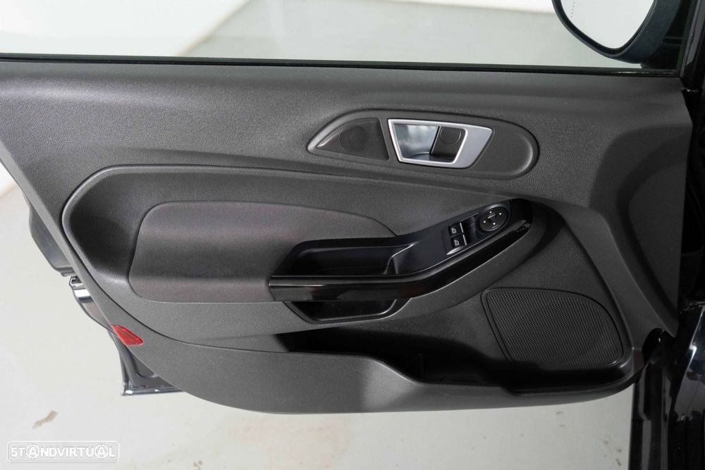 Ford Fiesta 1.0 Ti-VCT Titanium - 18