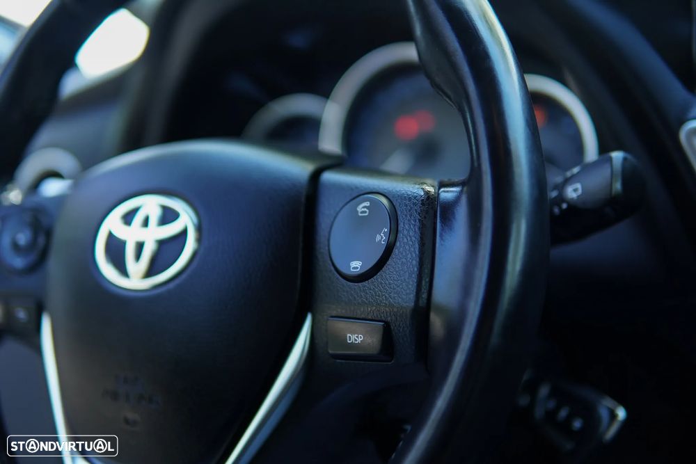 Toyota Auris 1.4 D-4D Exclusive+P.Sport - 34