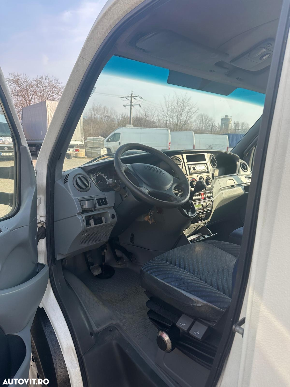 Iveco Daily cu macara si basculabila pe 3 parti - 7