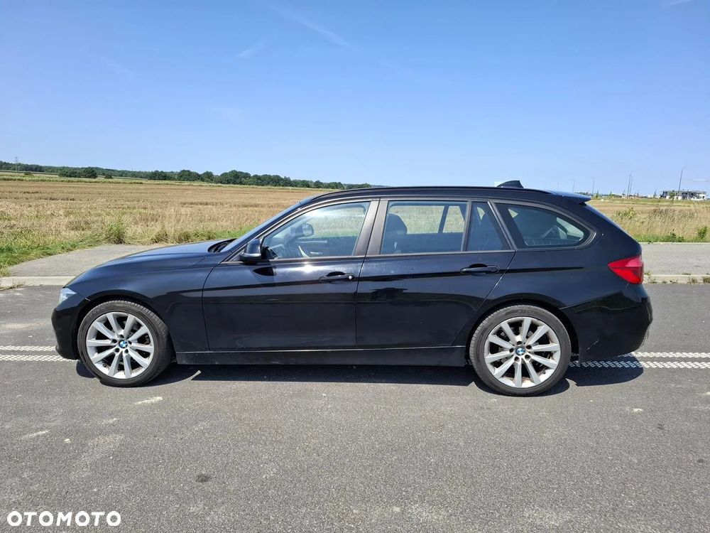 BMW Seria 3 318d - 4