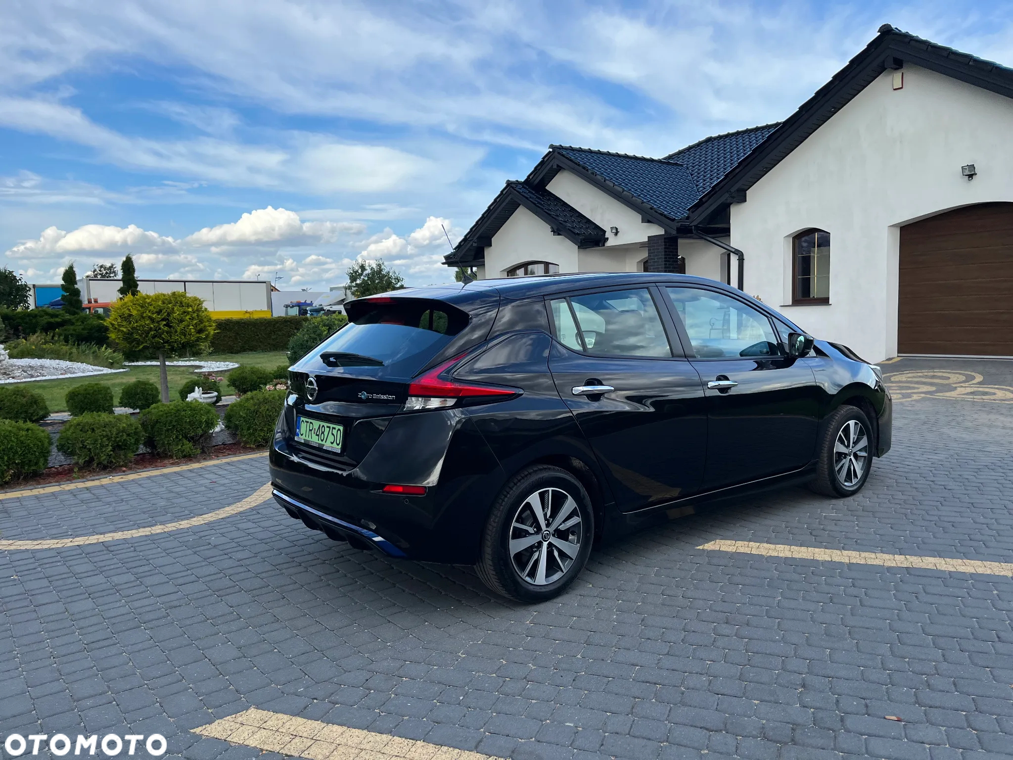 Nissan Leaf - 7