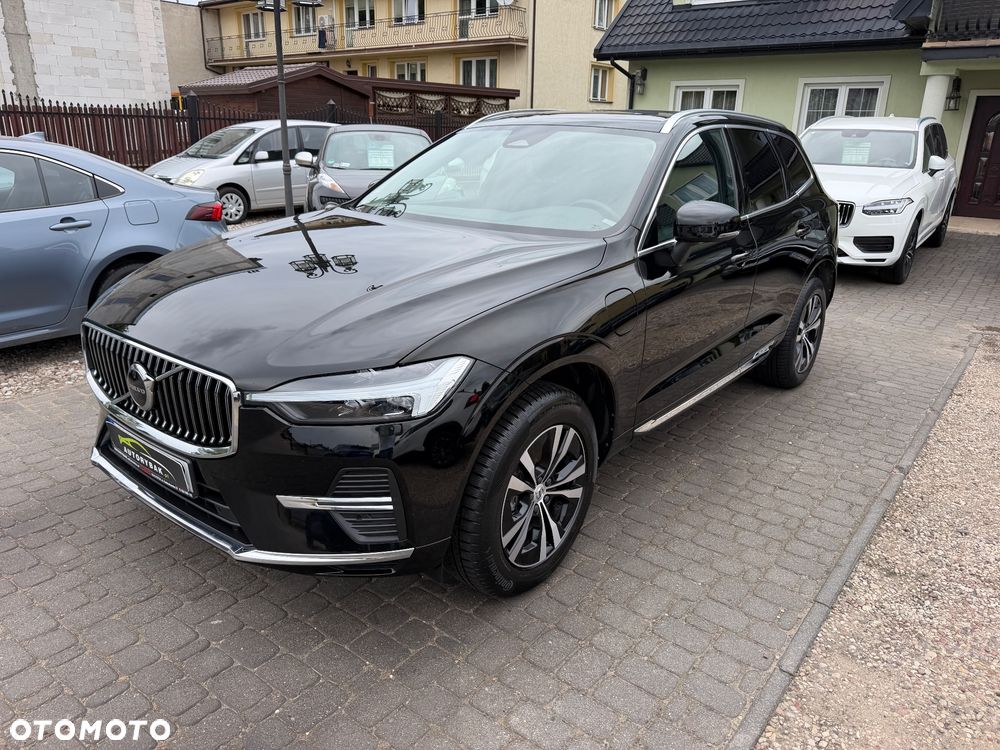 Volvo XC 60 T6 Plug-In Hybrid AWD Core - 23