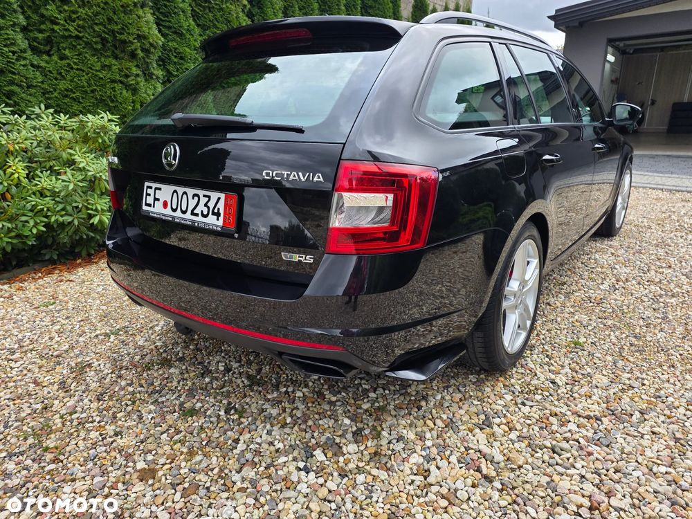 Skoda Octavia 2.0 TDI DSG RS - 12