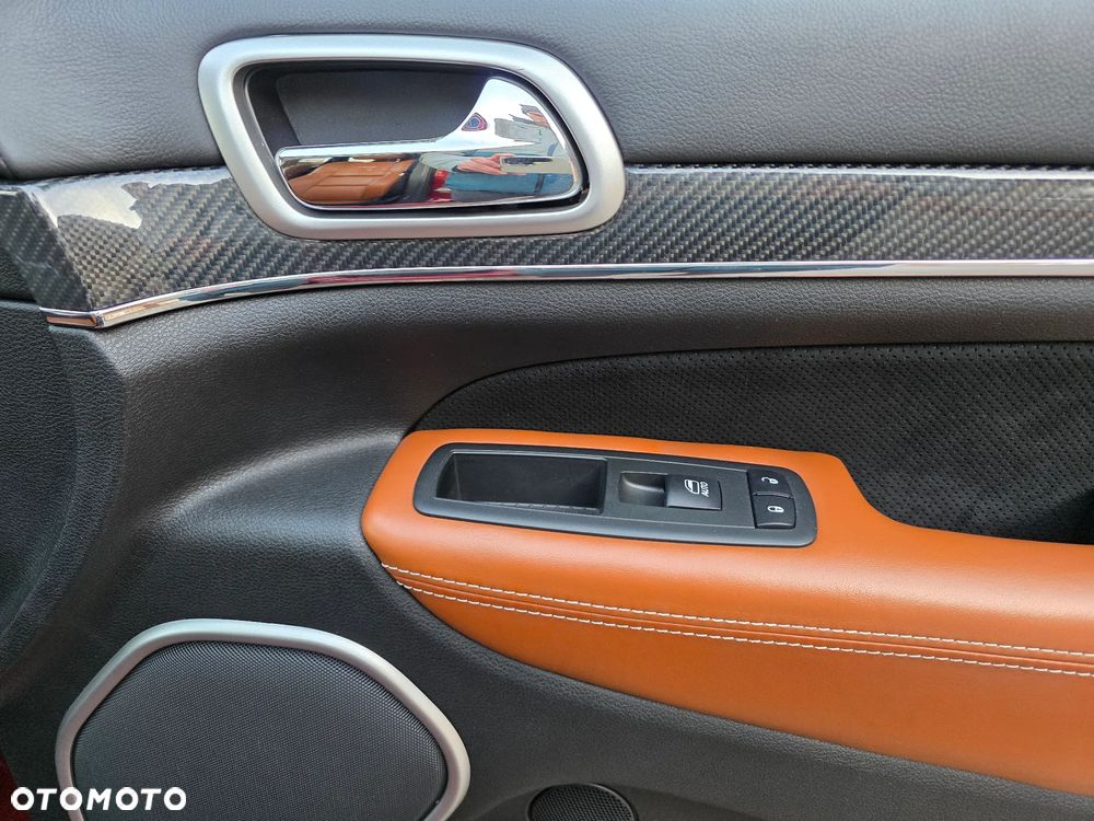 Jeep Grand Cherokee 6.4 V8 SRT8 - 38