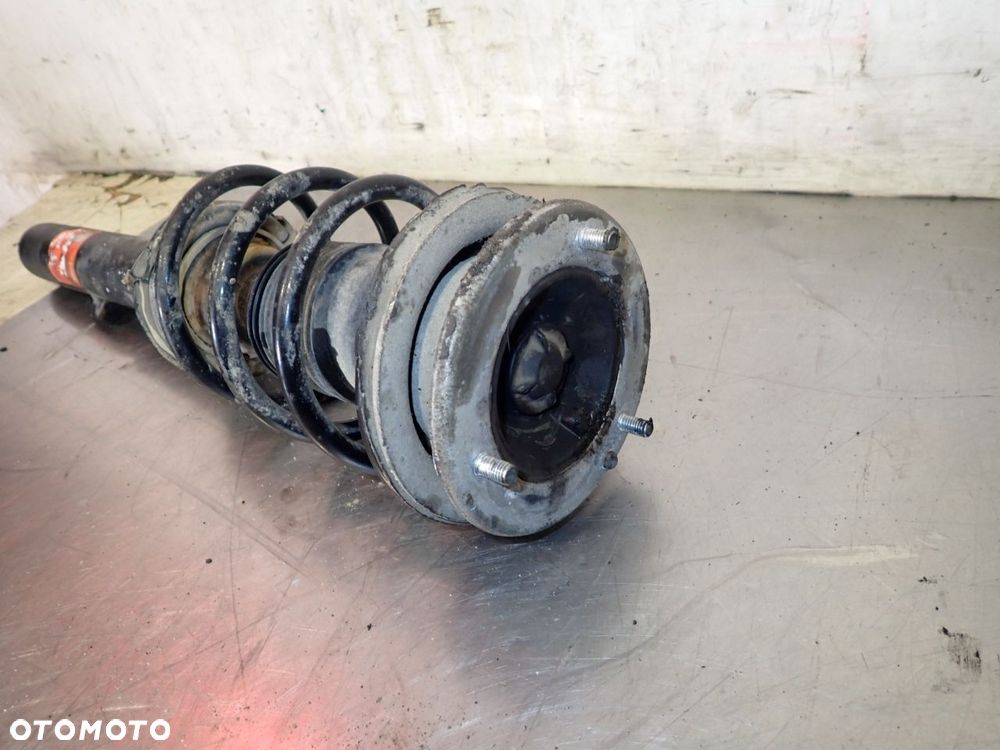 MCPERSON PRAWY PRZEDNI BMW E90 325I 2.5 - 3