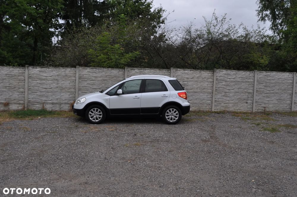 Fiat Sedici 1.6 16V 4x2 Emotion - 3