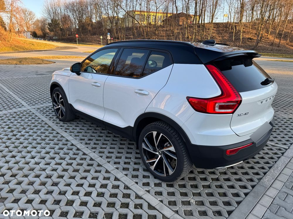 Volvo XC 40 T5 AWD R-Design - 8