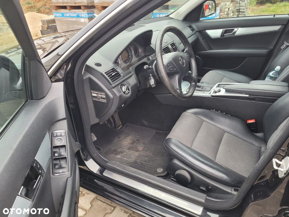 Mercedes-Benz Klasa C 230 7G-TRONIC Avantgarde - 7