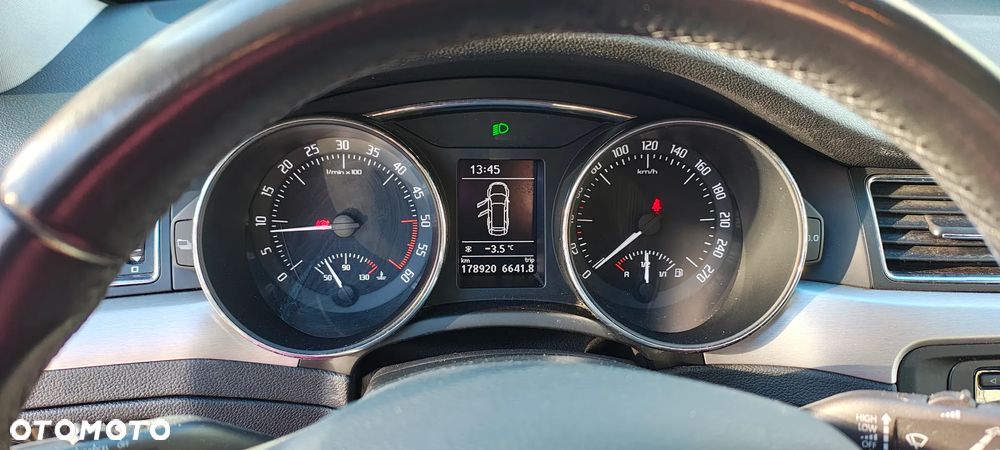 Skoda Superb 2.0 TDI PD Ambition - 6