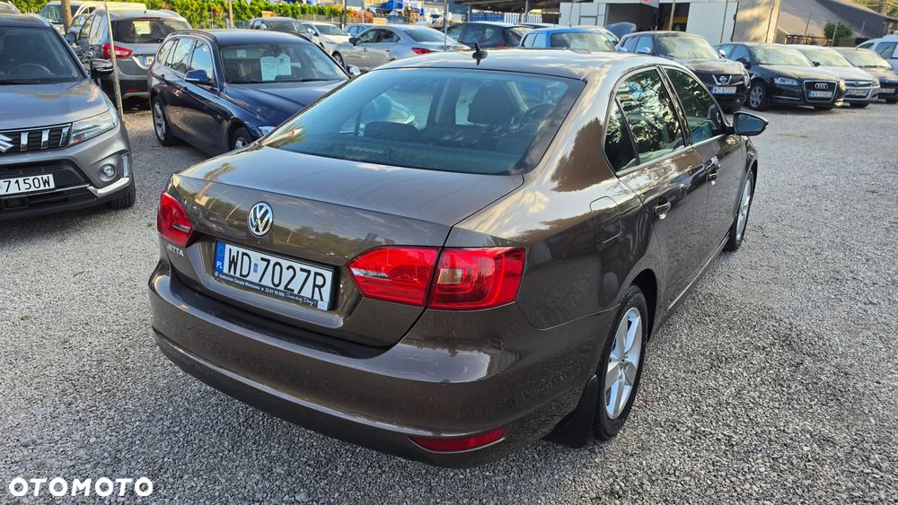 Volkswagen Jetta 1.2 TSI Comfortline Perfectline - 3