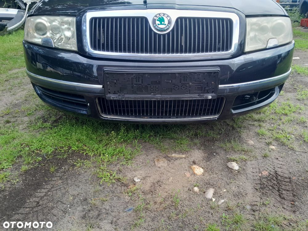 zderzak Skoda Superb  9910 - 1