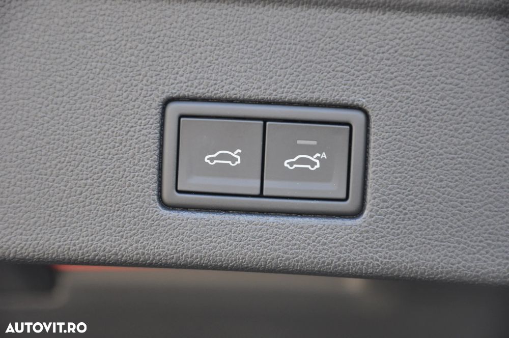 Volkswagen Touareg V6 TSI eHybrid PHEV R - 39