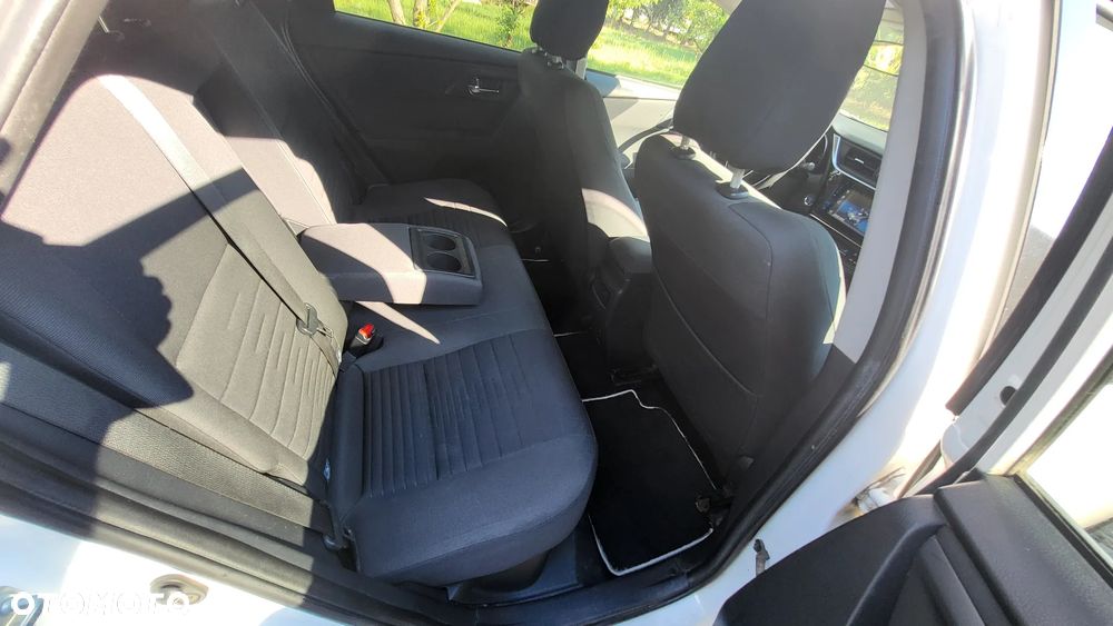Toyota Auris 1.8 HSD Luna - 15
