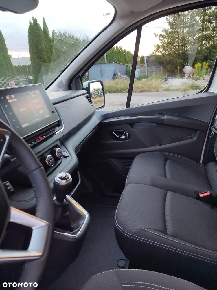 Renault TRAFIC - 19