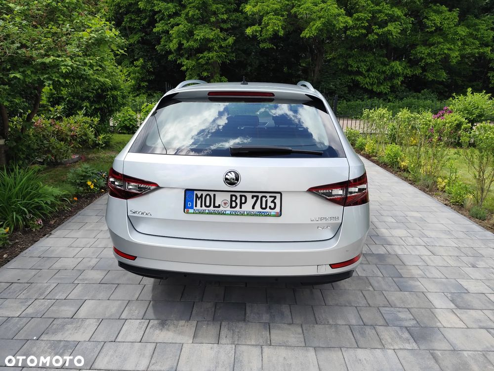 Skoda Superb 2.0 TDI SCR 4x4 Style DSG - 7