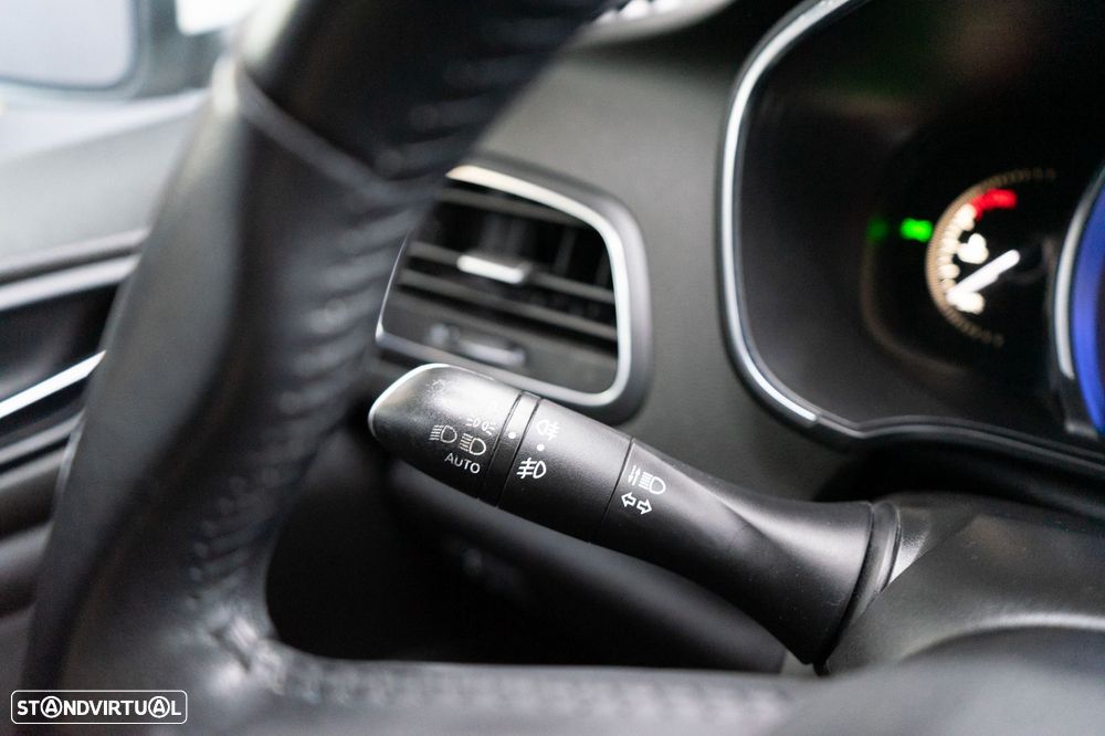 Renault Mégane 1.5 Blue dCi Intens - 37