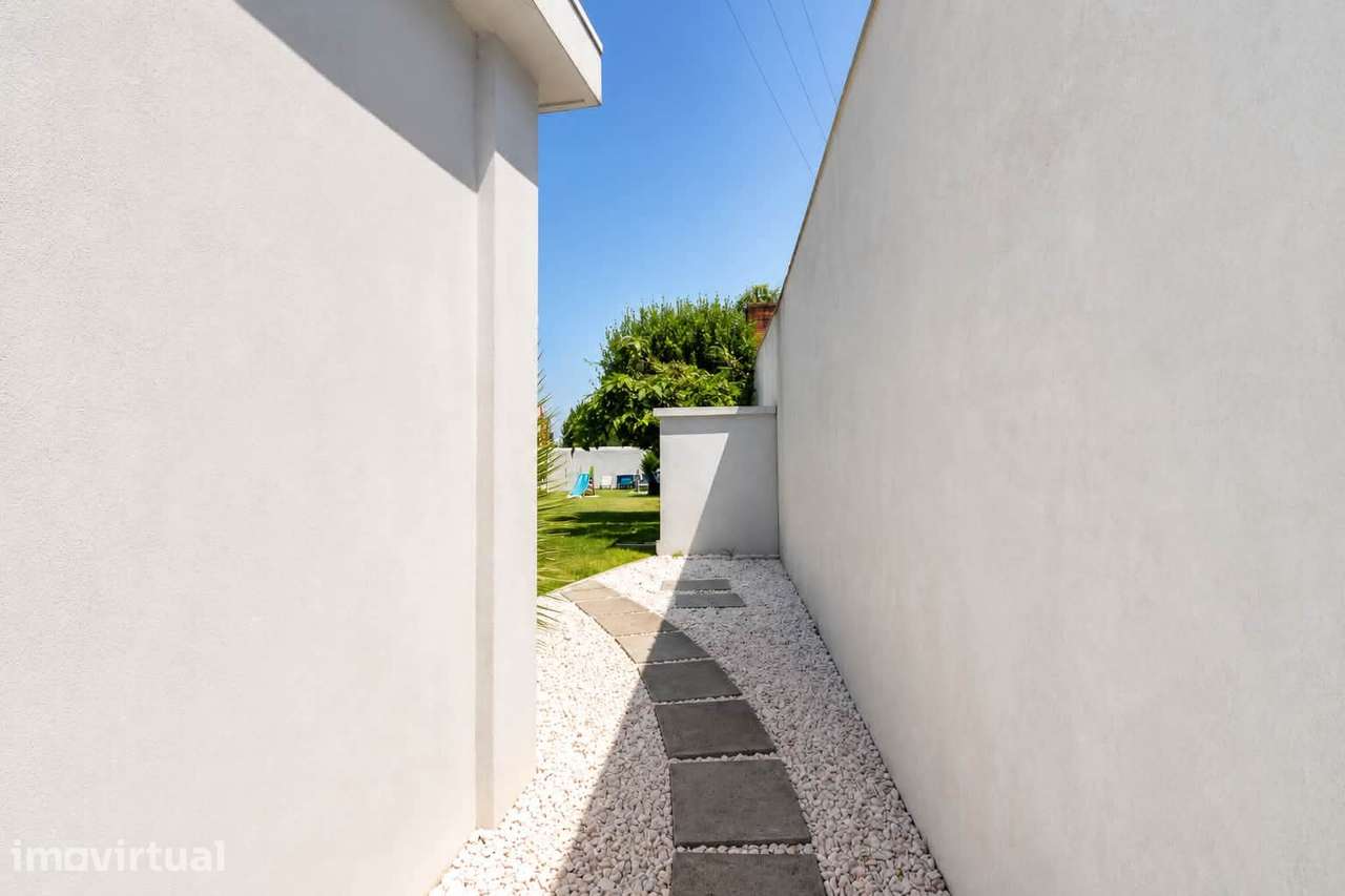 Apartamento T2 com jardim e garagem em Macieira - Grande imagem: 5/13