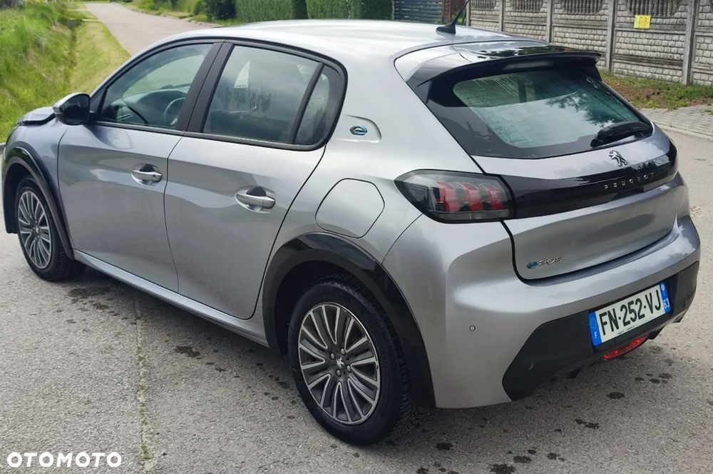 Peugeot 208 Elektromotor 136 Business - 3