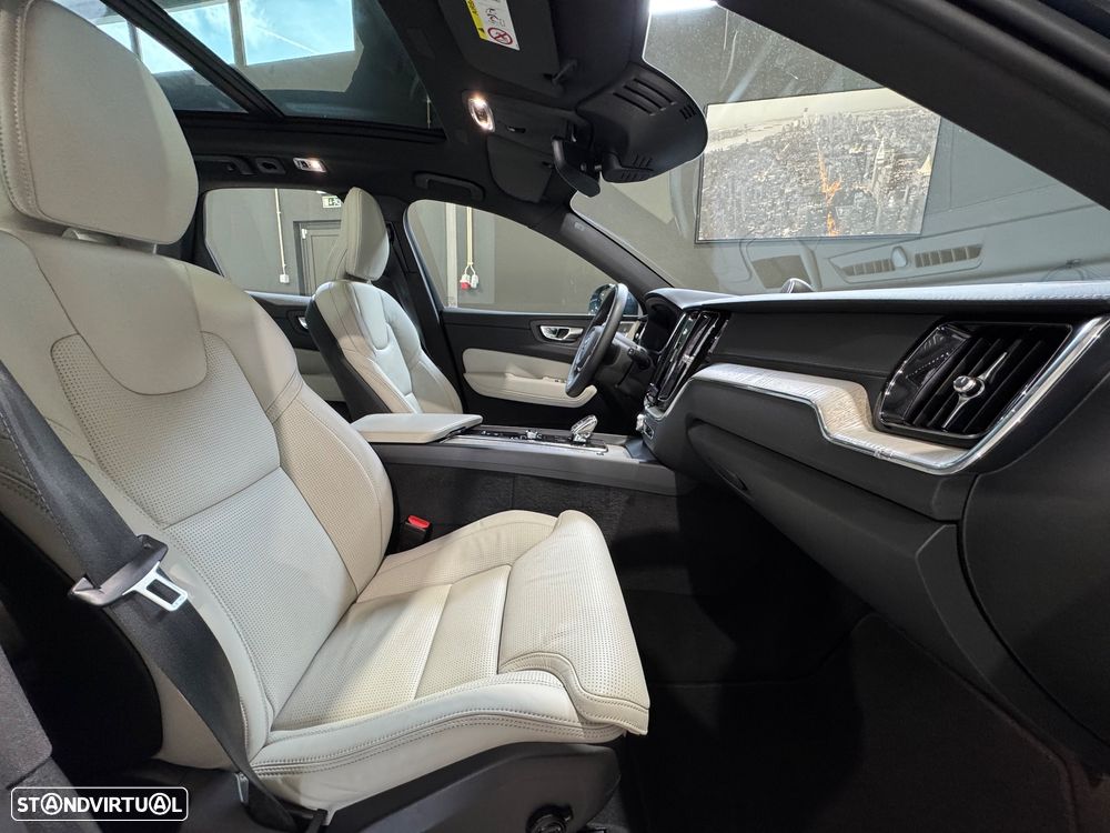 Volvo XC 60 2.0 T6 PHEV Inscription AWD - 35