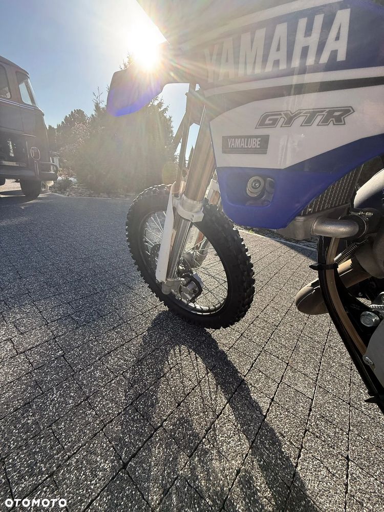 Yamaha YZ - 4