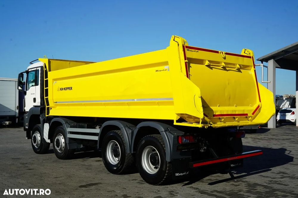 MAN TGS 41.440 / 8x8 / AUTOBASCULANTĂ CU BASCULARE PE SPATE - 5,9 M / CUTIE DE VITEZE MANUALĂ / - 11
