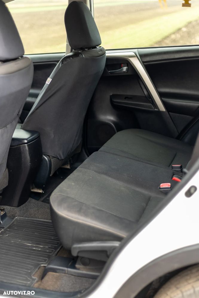 Toyota RAV4 2.0 D-4D 4x4 Executive - 11