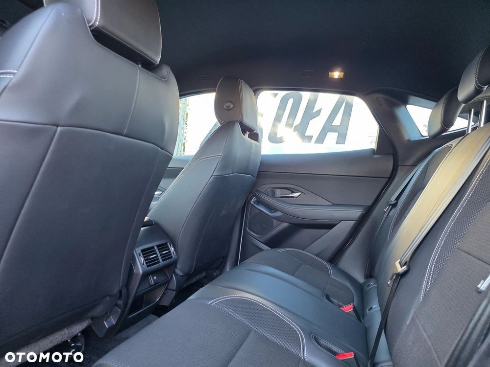 Jaguar E-Pace - 16