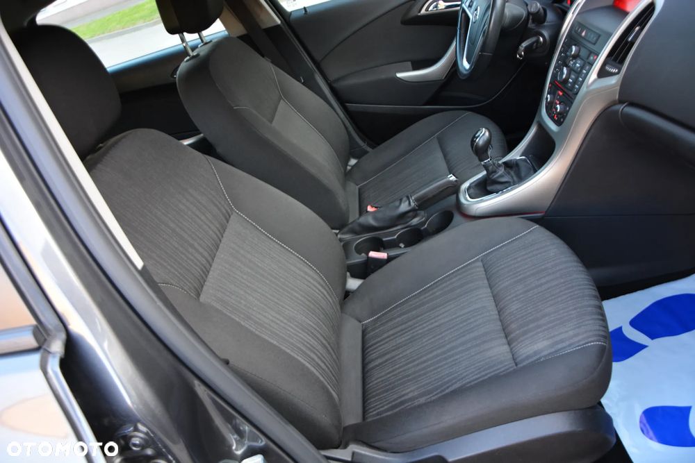 Opel Astra 1.6 Enjoy - 27