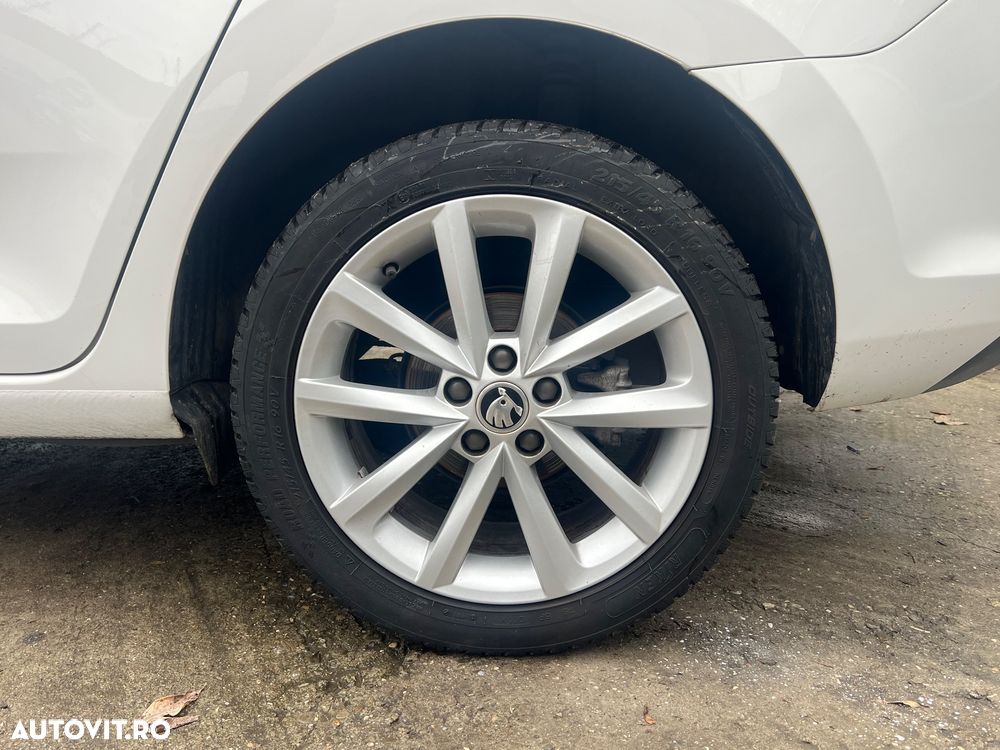 Skoda RAPID 1.4 TDI DSG Clever - 17