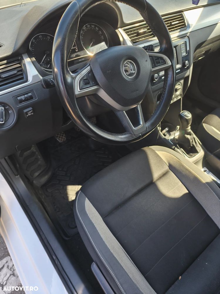 Skoda RAPID 1.2 TSI Style - 13