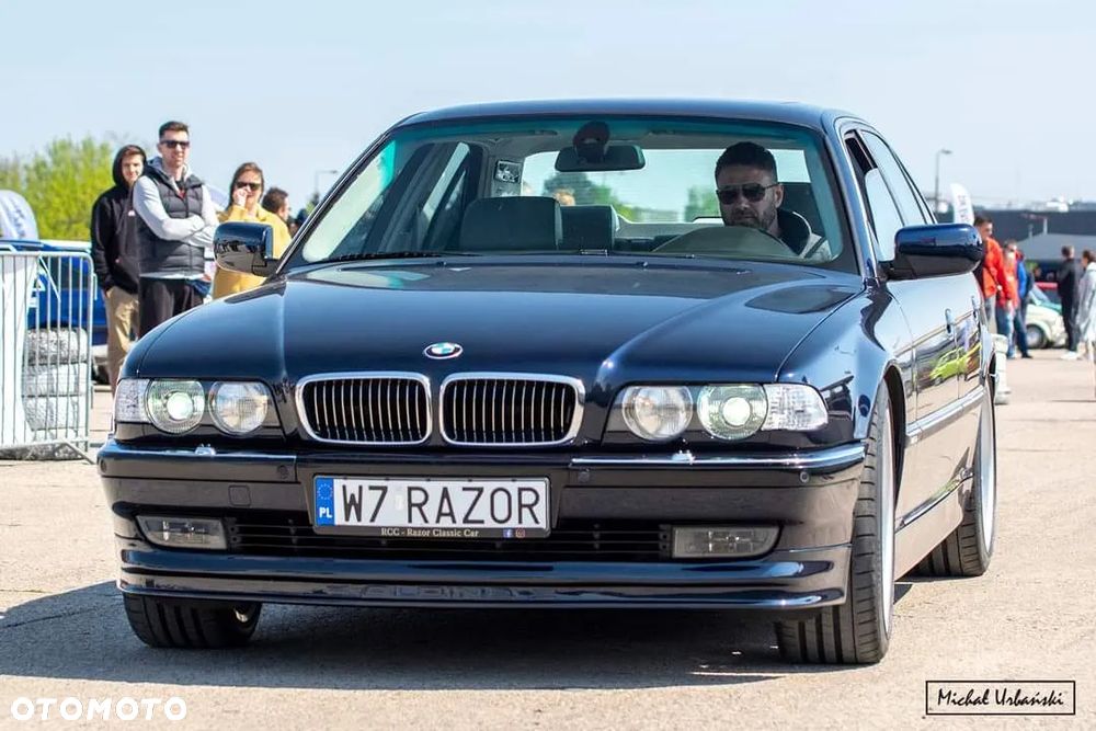 BMW Seria 7 750i - 5